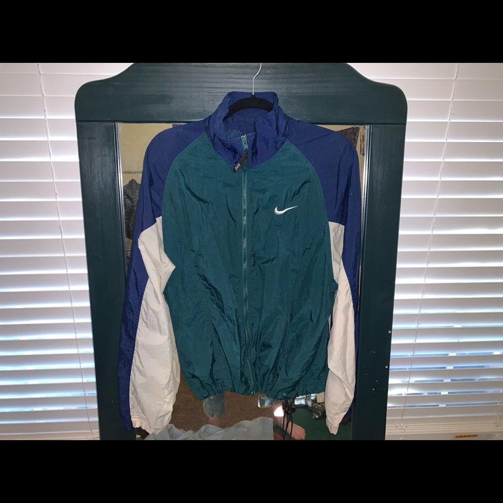 Nike vintage windbreaker